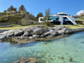 Unique villa by The Norwegian Coast. Private spa